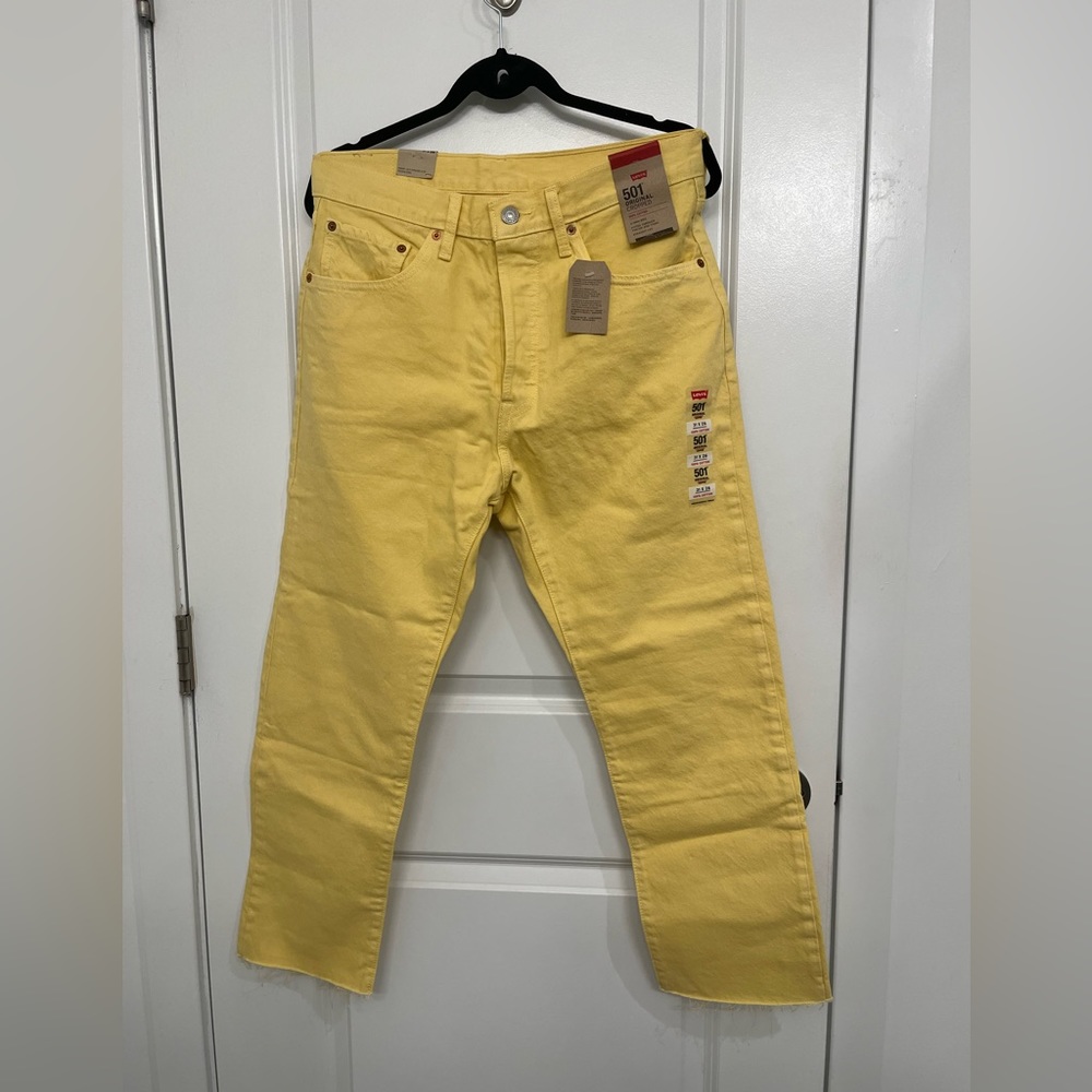LEVI’S